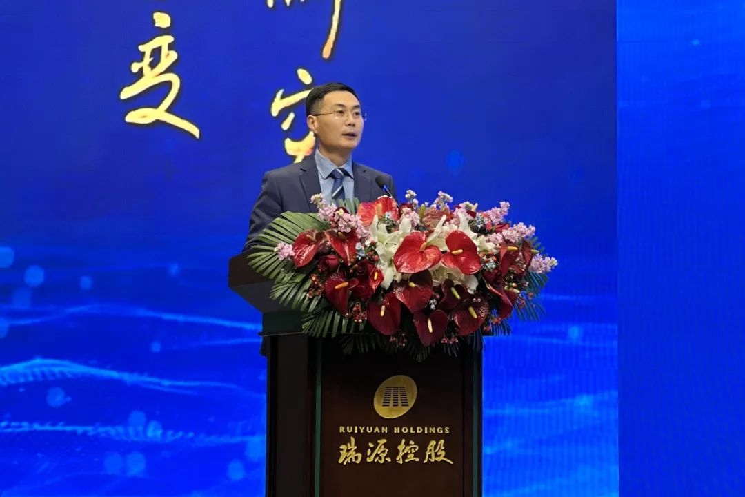 融合聚變，創新突破丨智慧產業集團2022年度總結暨表彰大會順利召開