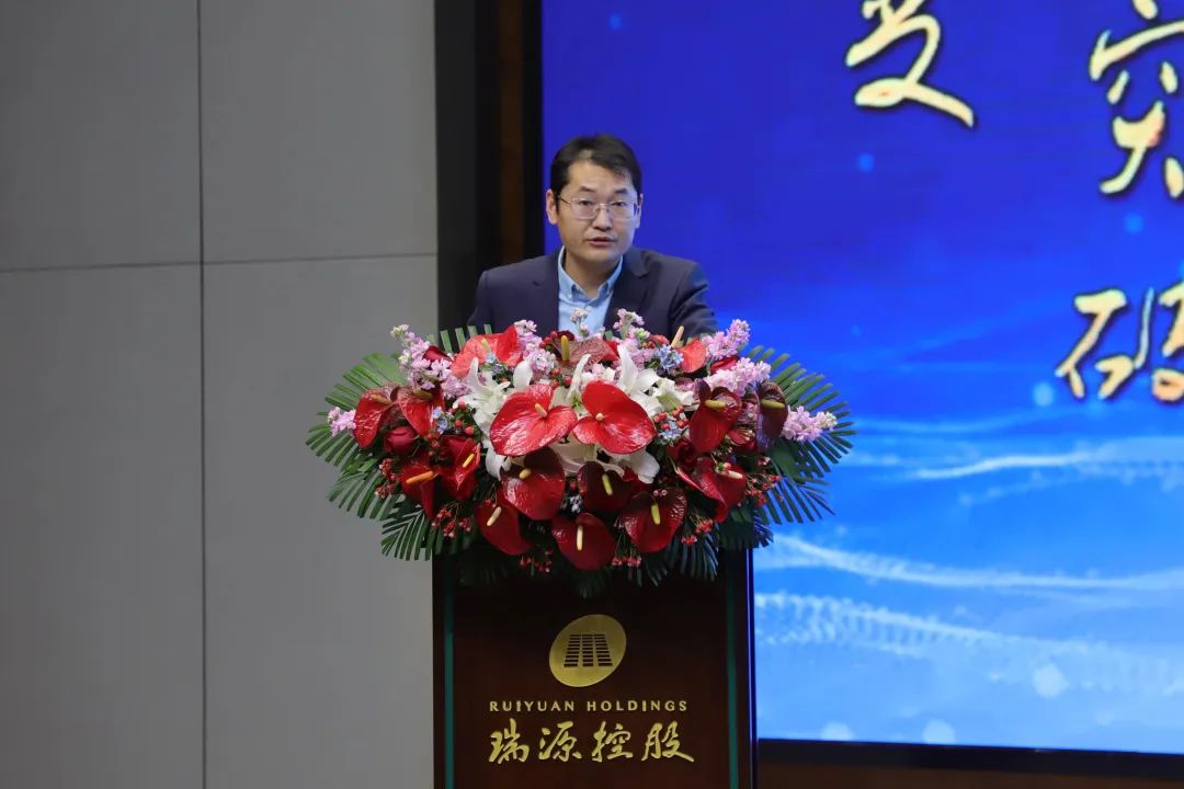 融合聚變，創新突破丨智慧產業集團2022年度總結暨表彰大會順利召開