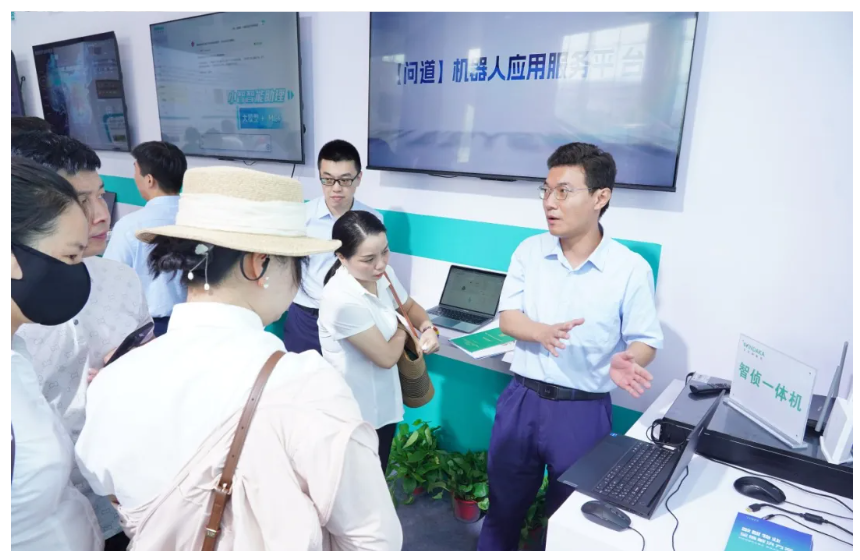 文達通股份攜”數智物業全鏈解決方案”亮相中國物博會，“AI+機器人”定義智慧物業新標桿