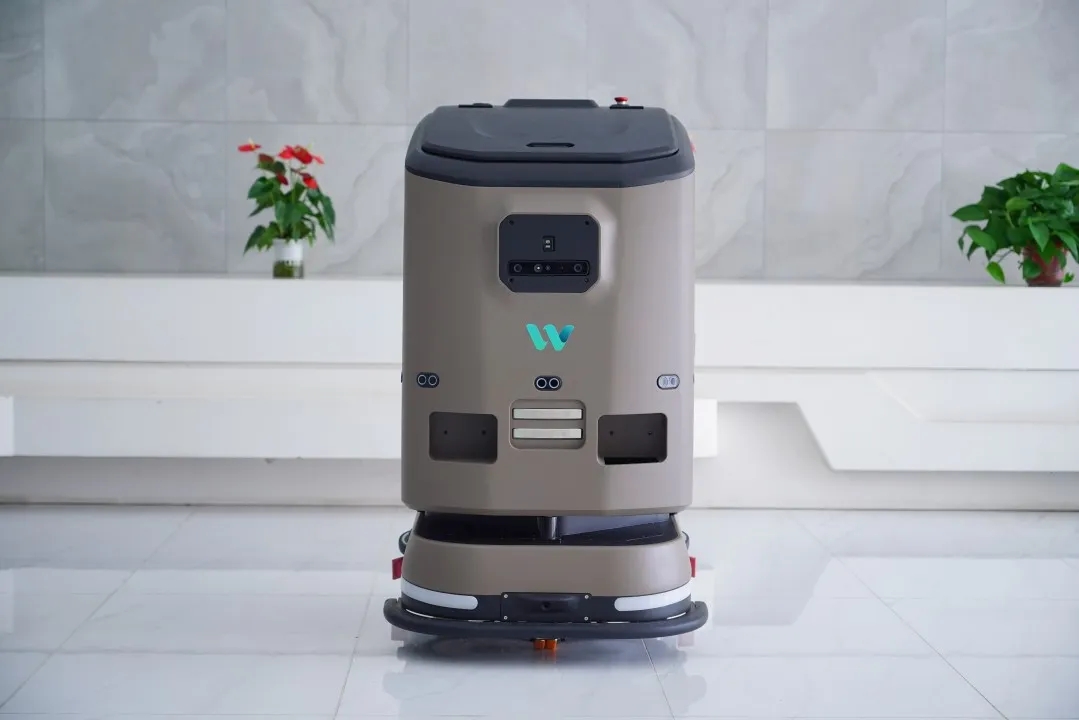 文達通股份發布全場景服務機器人矩陣：從清潔安防到情感陪伴的“端到端”智慧服務